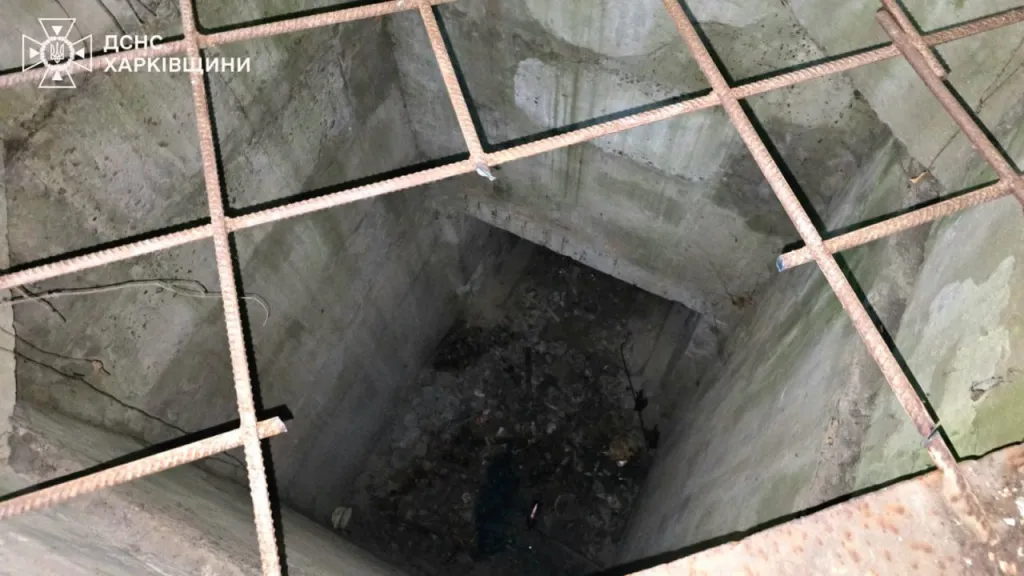 У Харкові врятували трьох підлітків, які застрягли у вентиляційній шахті