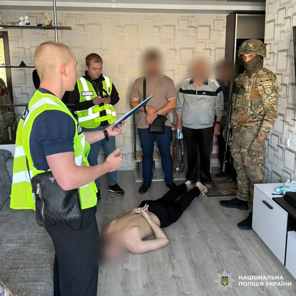У Харкові викрили шахрайську схему з фейковою «Дією» у Facebook