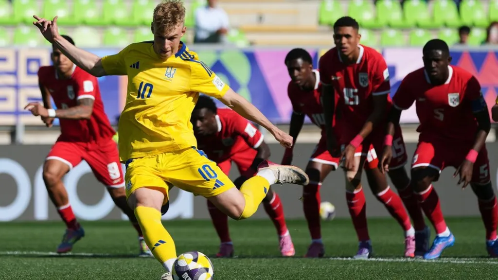 Україна U20 реалізувала повторний пенальті у матчі з Панамою на ЧС-2025: як змінили виконавця