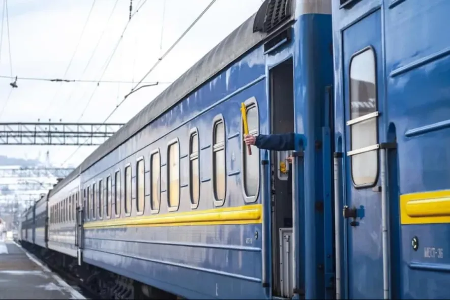 Укрзалізниця оновила розклад руху поїздів із Харкова: частину рейсів відновили, а деякі скасували