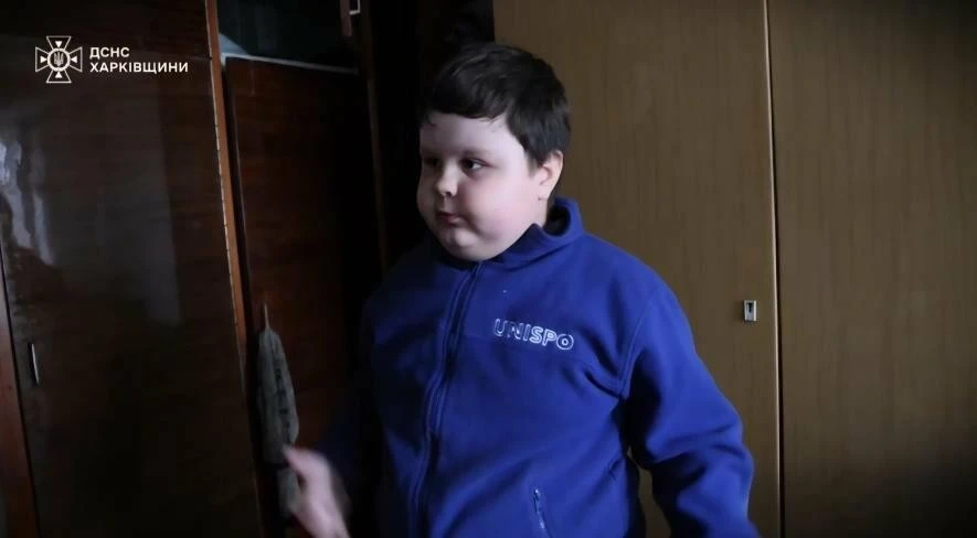 Восьмирічний Артем не розгубився під час пожежі і допоміг врятувати бабусю