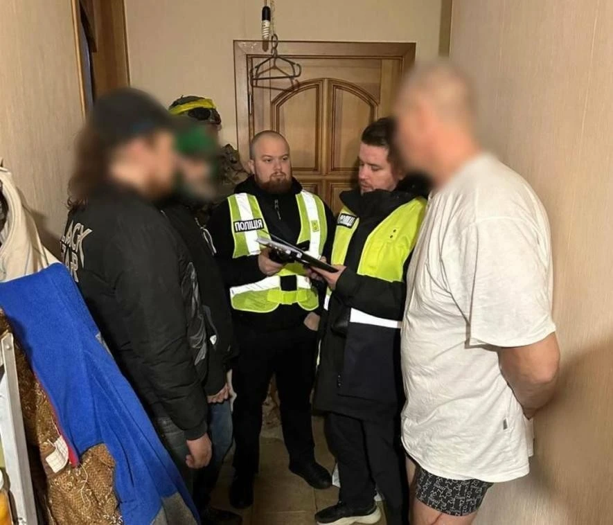 У Харкові затримали мародерів, які нишпорили по зруйнованих будинках після обстрілів