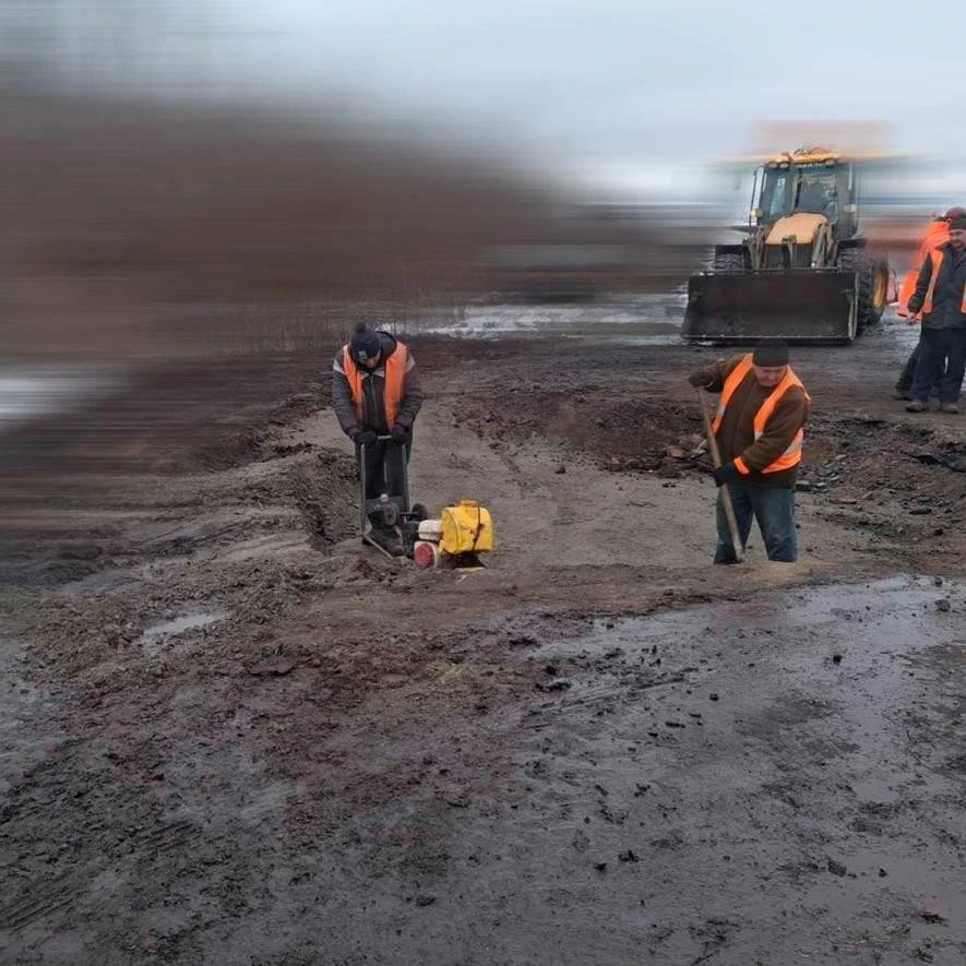 Після ракетного удару трасу біля Золочева повернули до безпечного руху