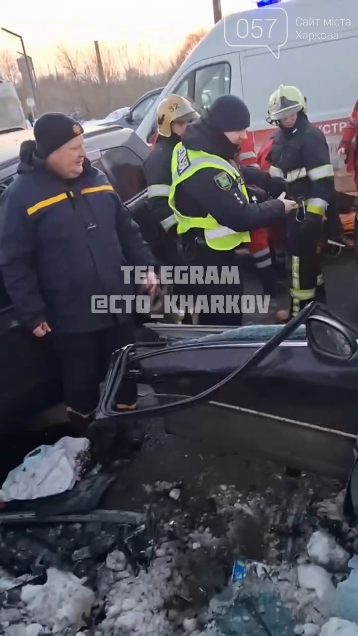 Шість авто в одній аварії: на Клочківській у Харкові загинула людина
