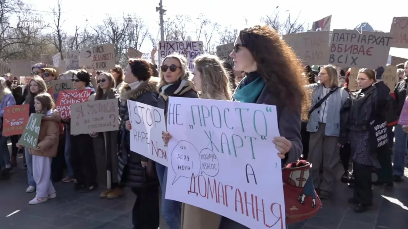 Шиншила з фронтового села: прикордонники на Харківщині врятували екзотичну тварину