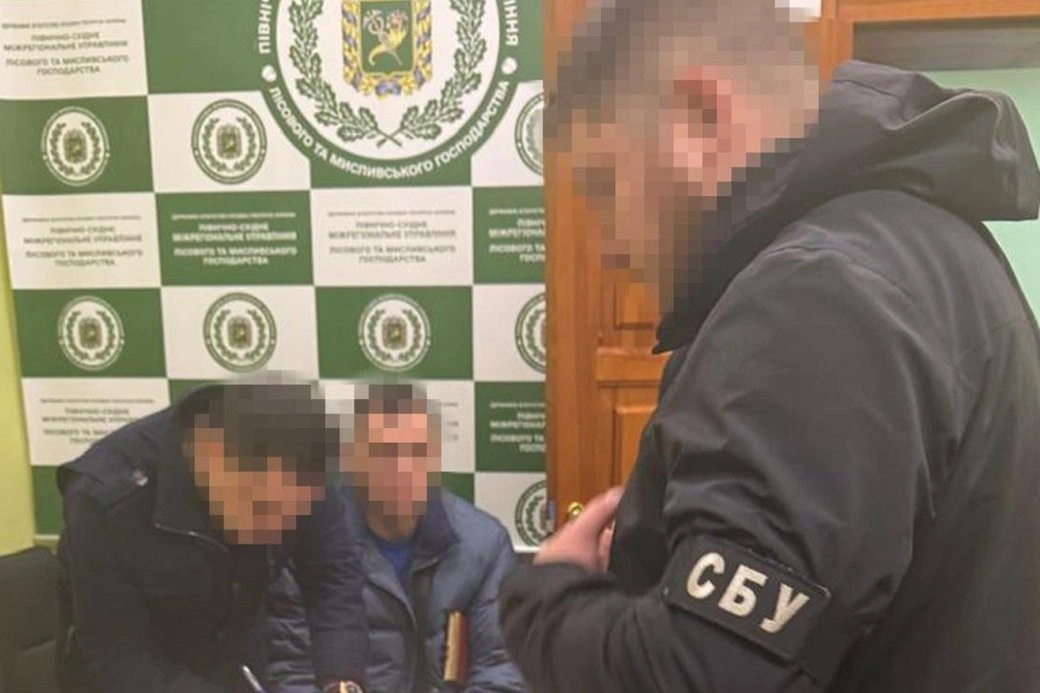Корупційна схема на деревині: на Харківщині викрили лідера регіонального осередку партії