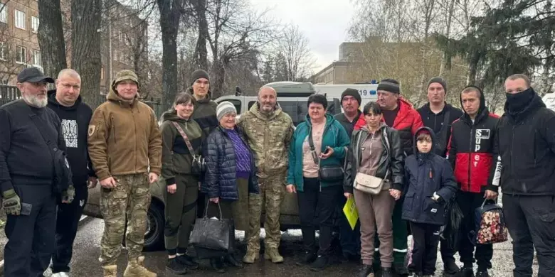 Мисія під обстрілами: як «Білі Янголи» рятують жителів Харківщини