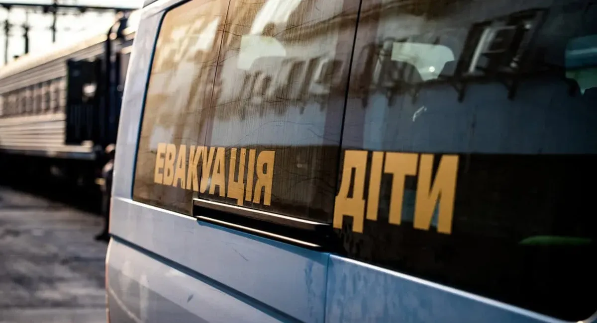 Нічний рейс із «кілзони»: на Харківщині поліція врятувала групу цивільних